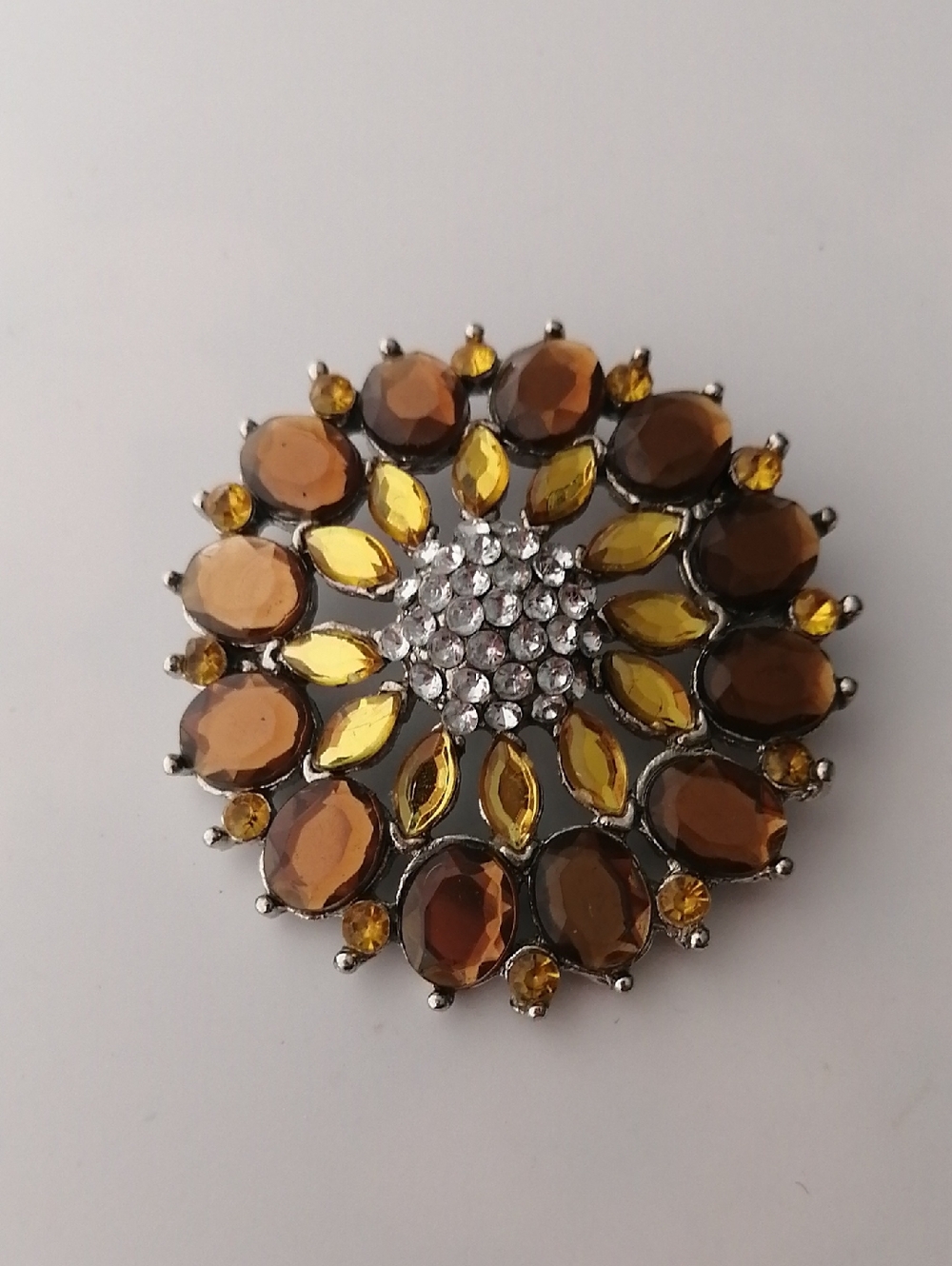 Vintage Floral Sunflower Brooch Amber Colour Plastic Stones Clear Stones Trendy